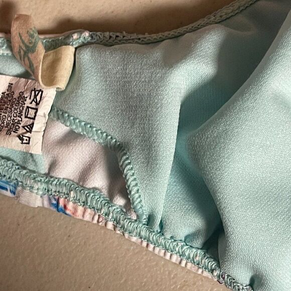 Hobie surfer ocean printed Y2K Bikini swim top Medium - Picture 10 of 11